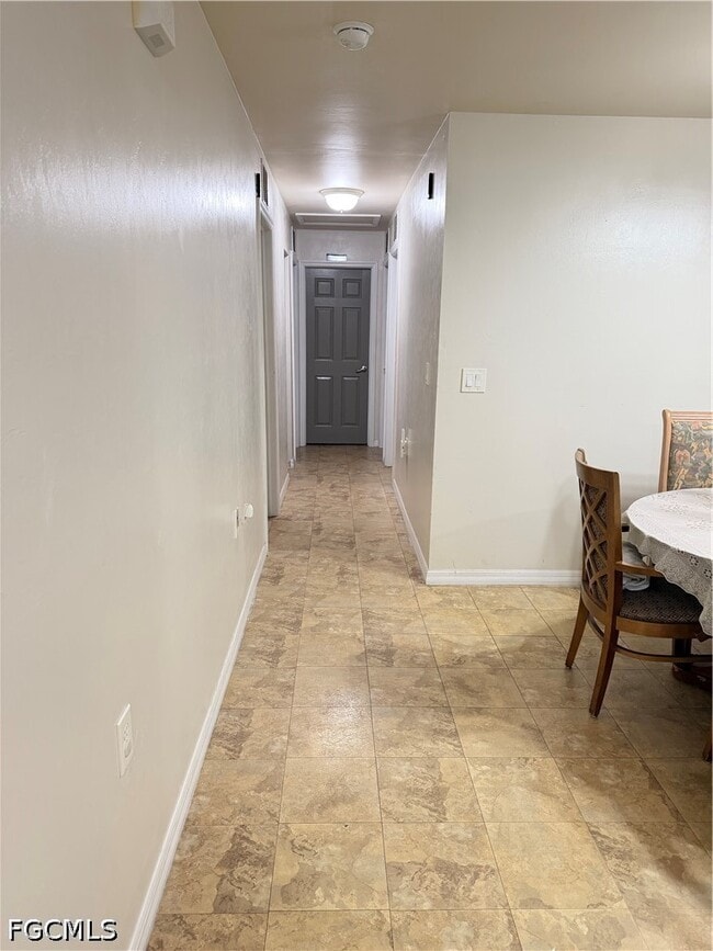 Building Photo - 5011 Moon Ln