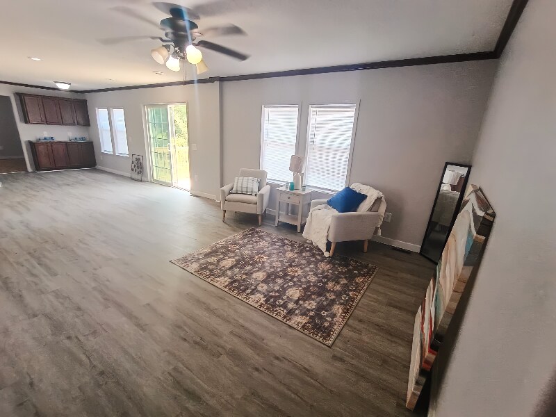 Building Photo - 92 Deerwood Park