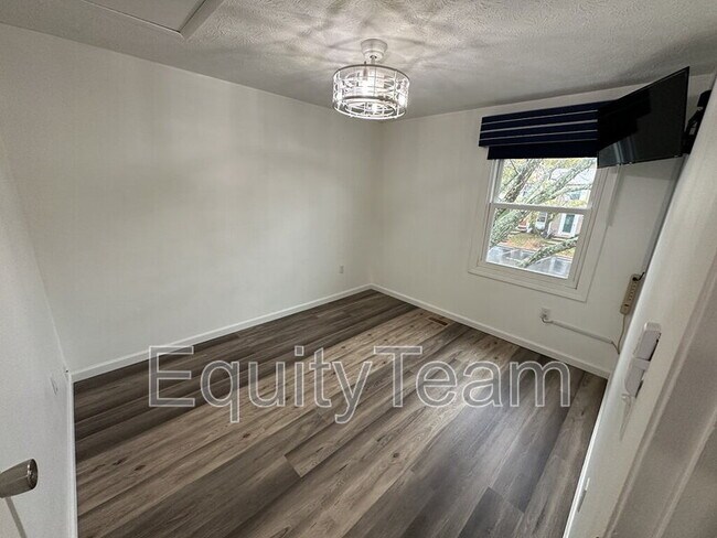 Building Photo - 2877 Mossy Brink Ct