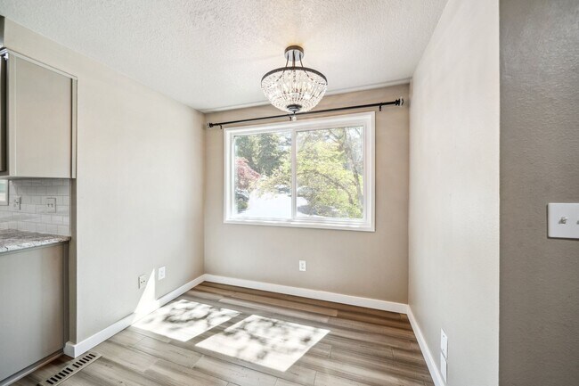 Building Photo - 4312 Botticelli