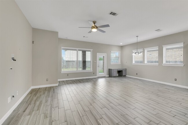 Building Photo - 31778 Twin Timbers Ln