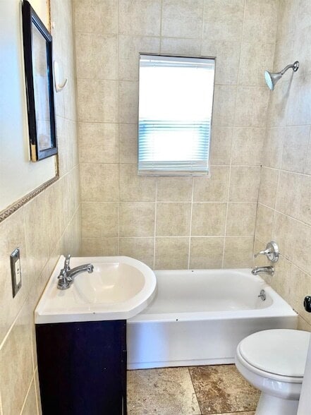 Building Photo - 2220 20th St