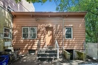 Building Photo - 414 Monastery Pl