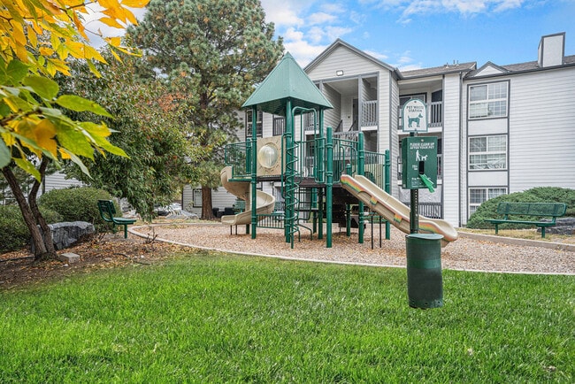 Building Photo - Oakdale Springs Apartments