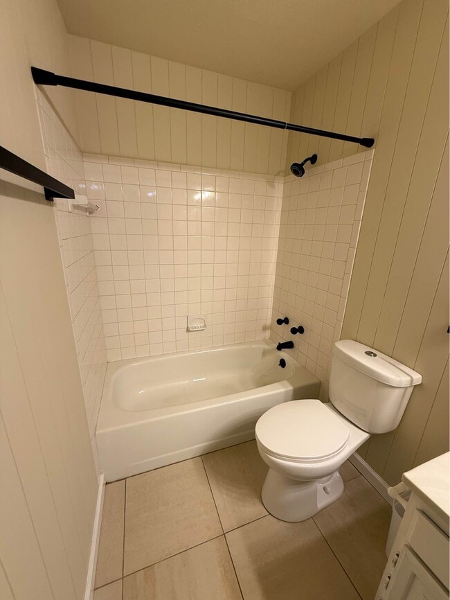 Building Photo - 6735 S 153rd Cir