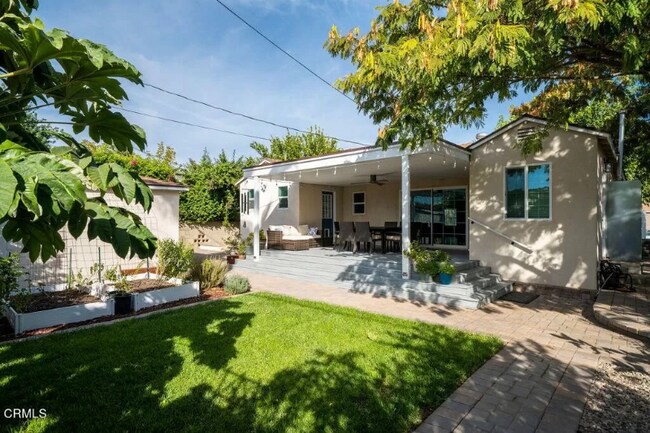 Building Photo - 6663 Sylvia Ave