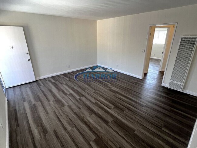 Building Photo - 4358 W 142nd St