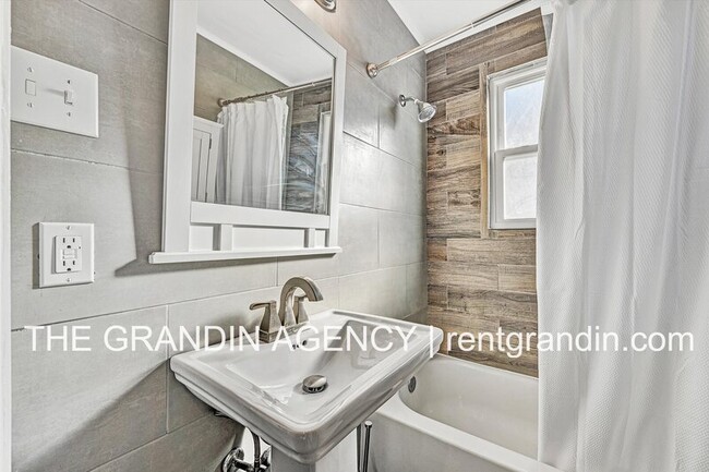 Building Photo - 3911 Michigan Ave NW