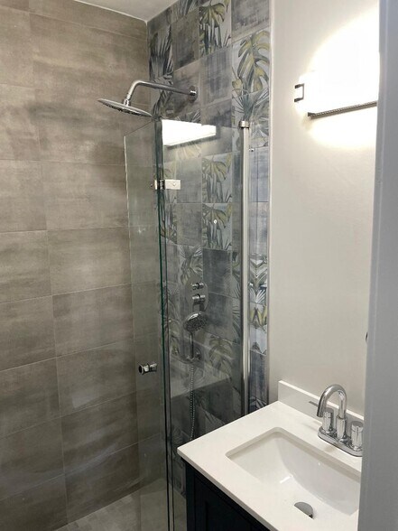 Bath 1 - 3760 NW 13th Pl
