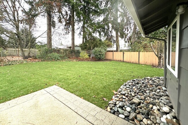 Building Photo - Great house in prime location now available, wont last long!