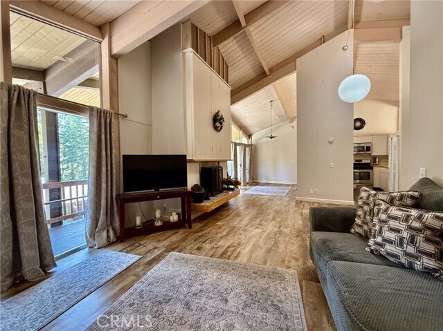 Building Photo - 872 Sierra Vista Dr