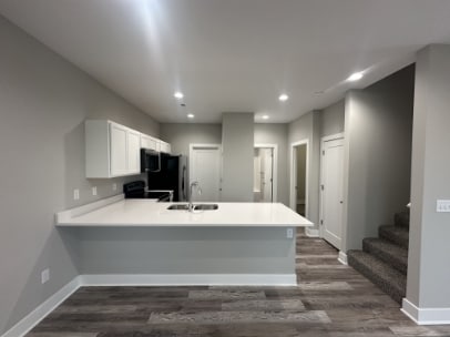 Building Photo - 16303 W Lynndale St