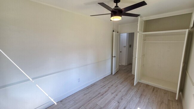 Building Photo - Beautifully Remodeled Detached 2 Bed 1 Bath Home with yard and pet friendly!