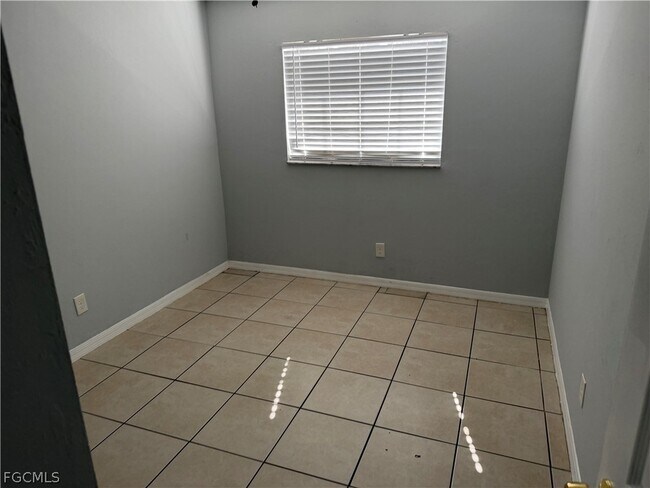 Building Photo - 4928 Leonard Blvd S