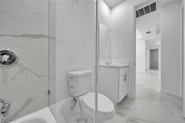 Building Photo - 2805 26th St SW