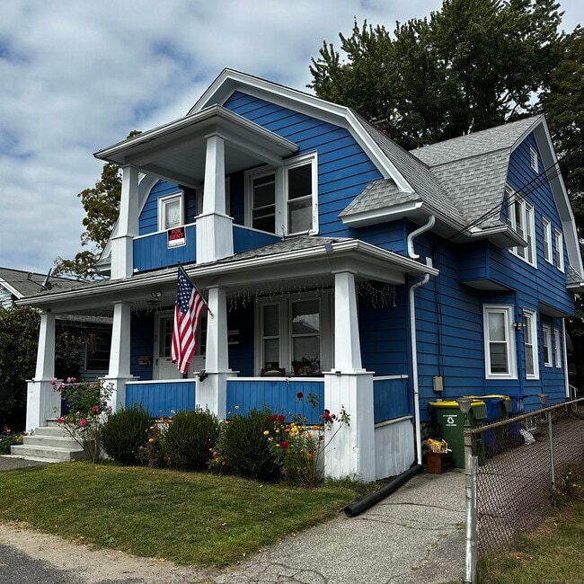 Primary Photo - 20 Amaryllis Ave