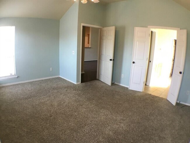 Building Photo - 18001 Montoro Way