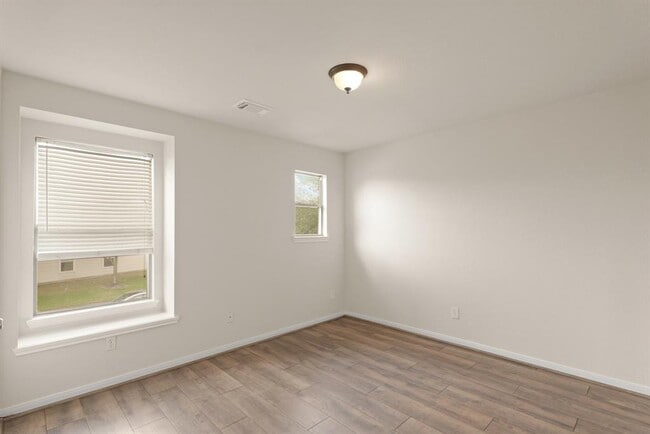 Building Photo - 3819 Jewel Point Dr
