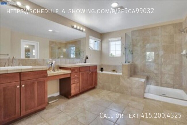 Building Photo - 4901 Snowy Egret Way