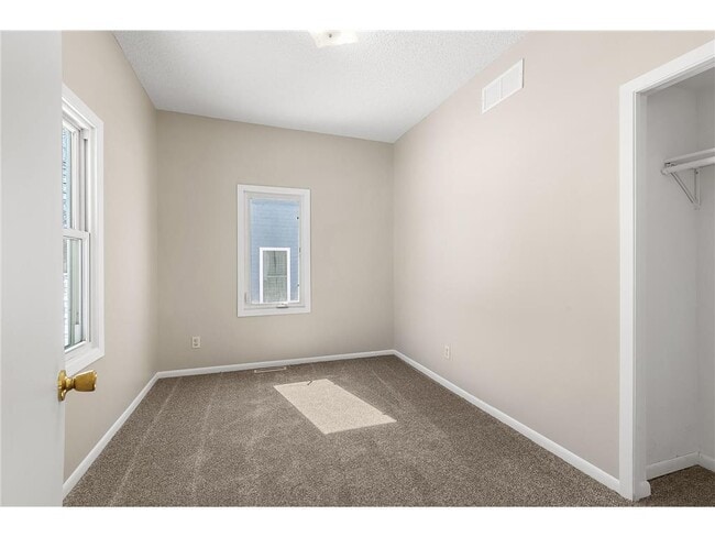 Building Photo - 209 29th Ave N
