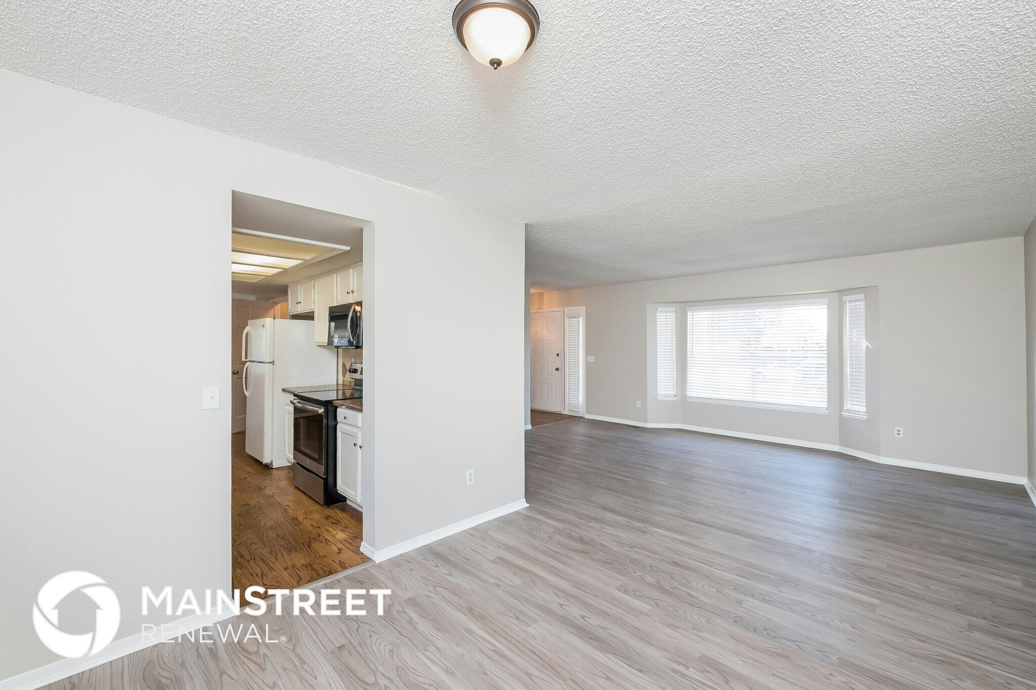 Building Photo - 10146 Fillmore St