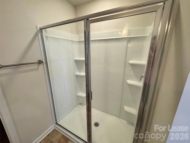 Building Photo - 2011 Weddington Pointe Dr