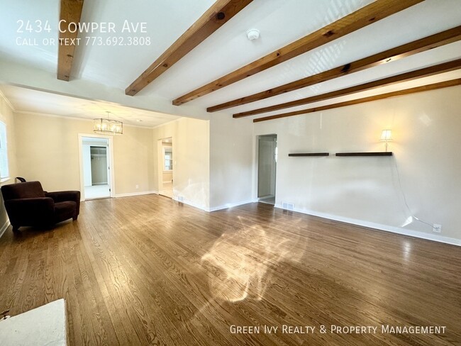 Building Photo - 2434 Cowper Ave