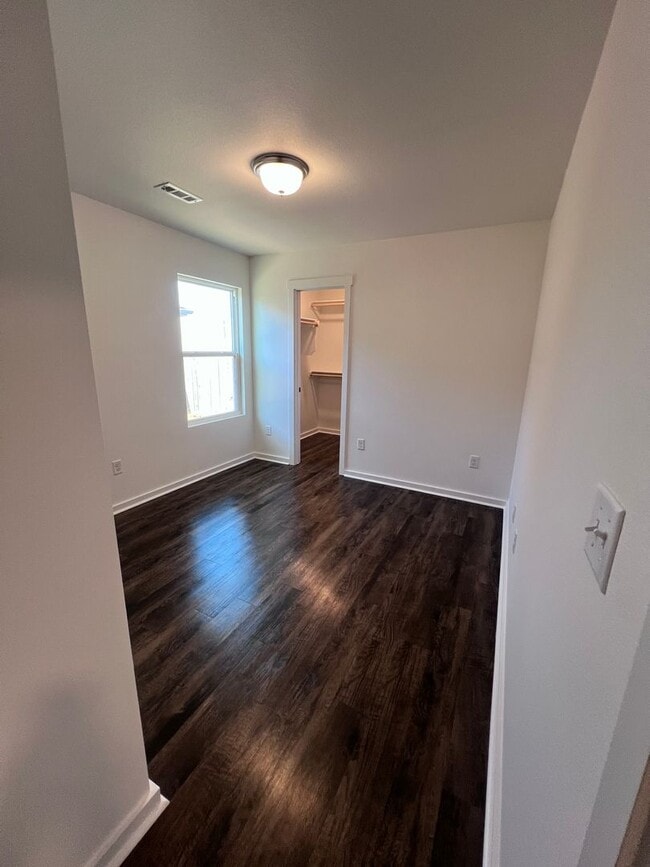 Building Photo - New Beginnings Start with AMRR: Now Pre Leasing with Move-In Special!