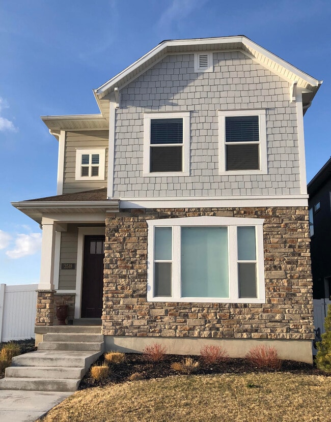 Primary Photo - 3518 W Waterbury Dr
