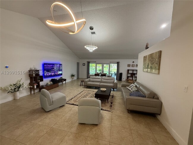 Building Photo - 1035 NW 164th Ave