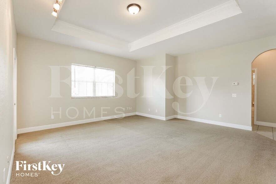 Building Photo - 1020 Robin Ln