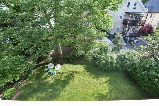 Building Photo - 48 Farquhar St