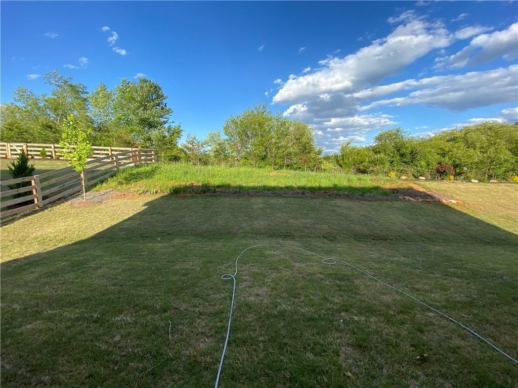 Building Photo - 5580 Bergeson Wy