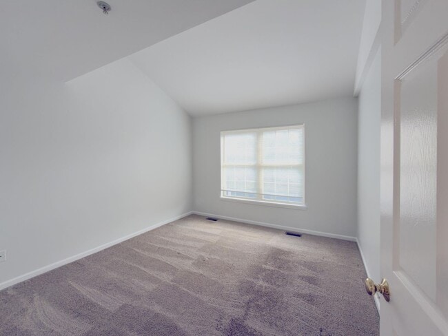 Building Photo - 4306 Maple St