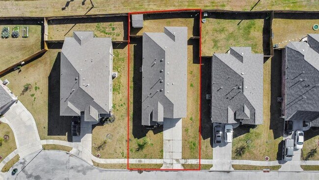 Building Photo - 7009 Terra Ln