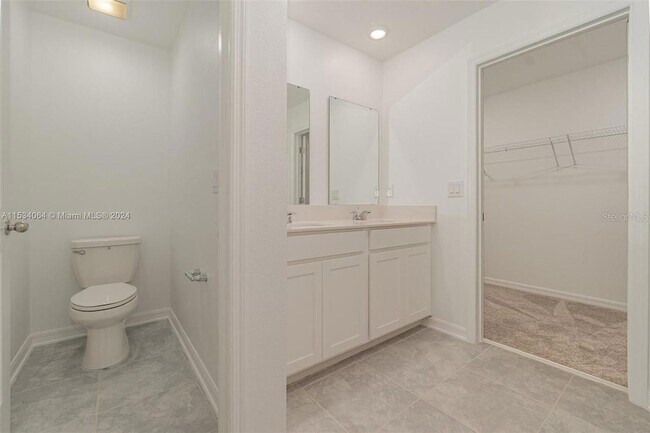 Building Photo - 748 Reggie Rd