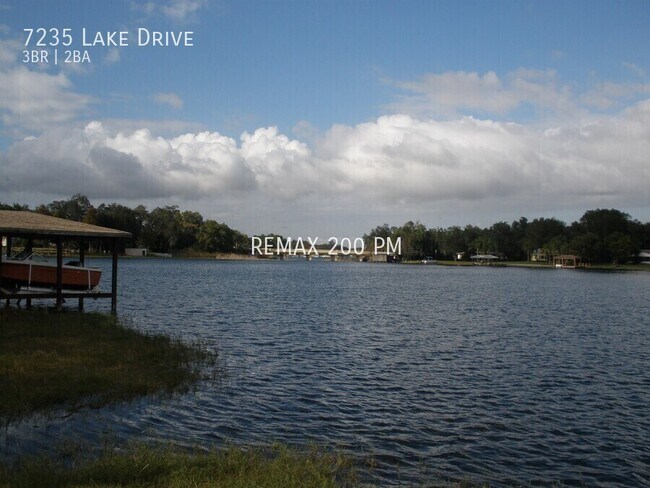 Building Photo - 7235 Lake Dr