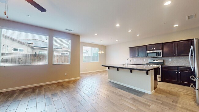 Building Photo - 3033 Antonio Ln