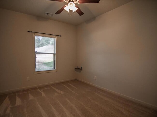 Building Photo - 1907 Westminster Dr