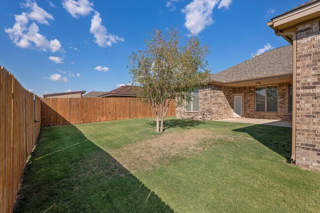 Building Photo - 9616 Kline Ave