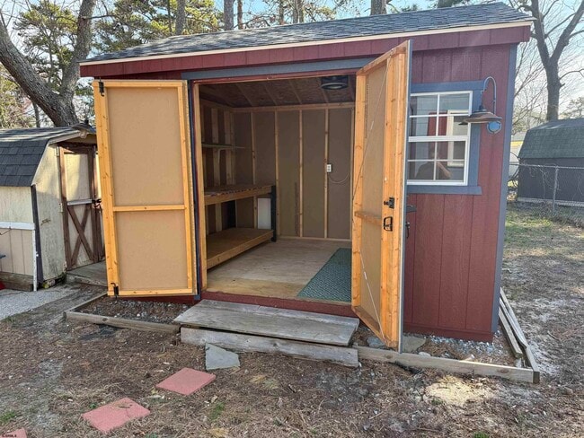 Building Photo - 230 Bethel Rd