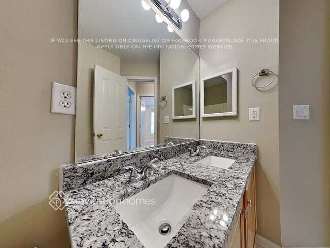 Building Photo - 6800 Charter Hills Rd