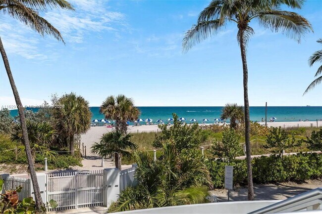 Building Photo - 5151 Collins Ave