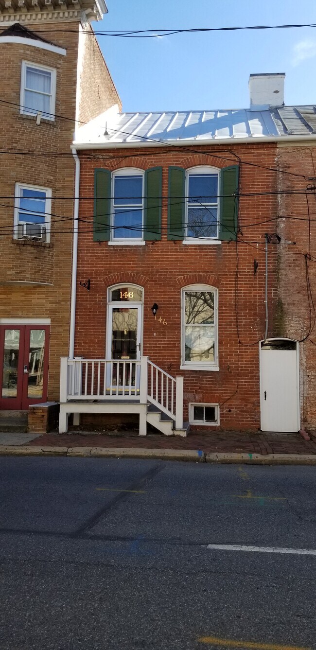 Building Photo - 146 W Patrick St