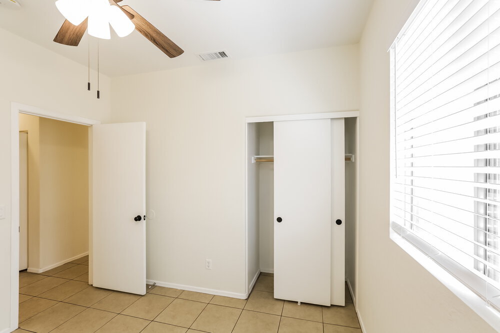 Building Photo - 11222 W Almeria Rd