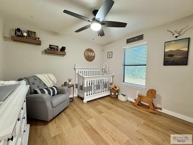 Building Photo - 35059 Anaqua Dr