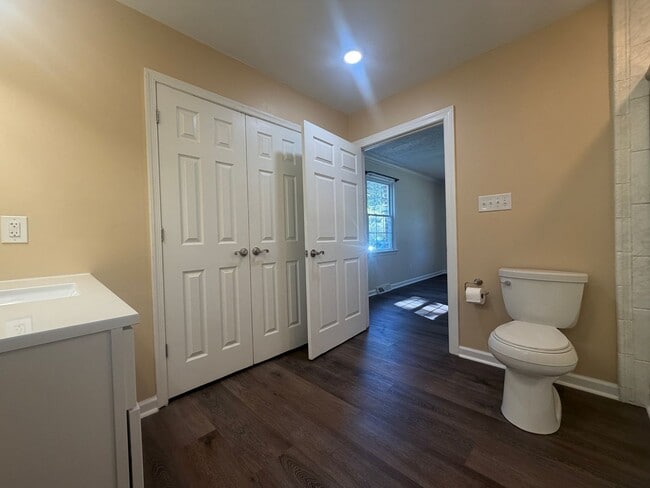 Building Photo - Beautiful Brick Rancher