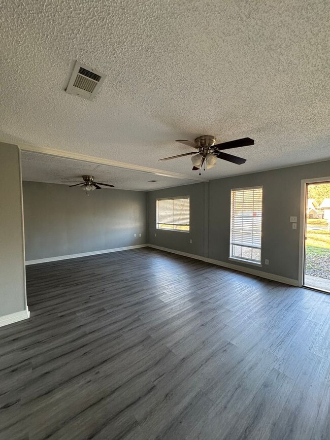 Building Photo - rental property