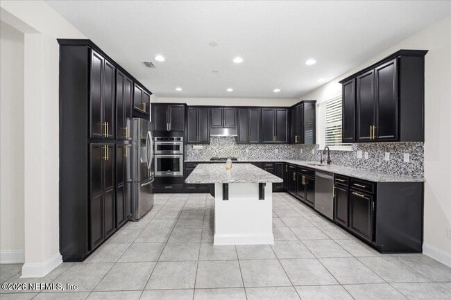 Building Photo - 14336 Garden Gate Dr