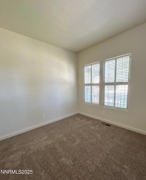 Building Photo - 939 Turnberry Dr